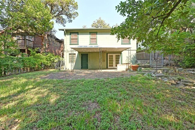 Building Photo - 1507 Travis Heights Blvd