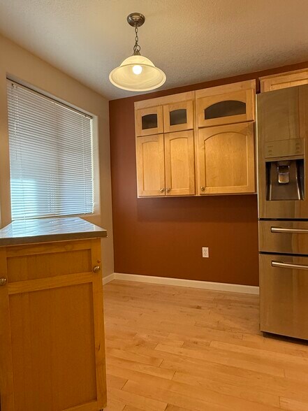 Building Photo - 10743 SW Canterbury Ln