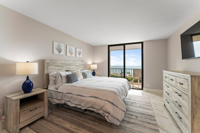 Building Photo - 300 Ocean Trail Way