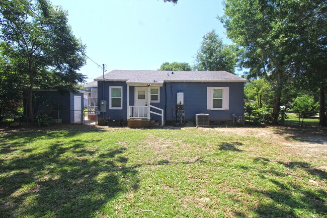Building Photo - Live Near the Water & NAS Pensacola — Charming 3BR Cottage with Screened Porch, Character Details...