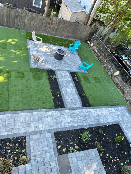 Primary Photo - 22 Ashland Ave