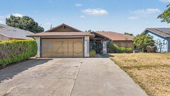 Building Photo - 9517 Helio Dr