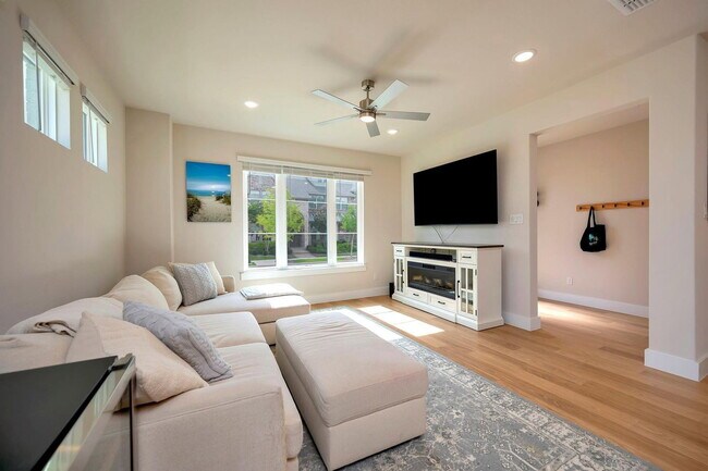Building Photo - 4720 Smokey Quartz Ln