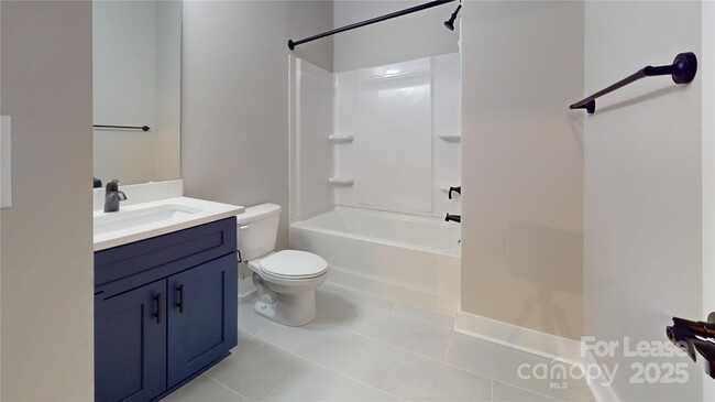 Building Photo - 4108 Salient St