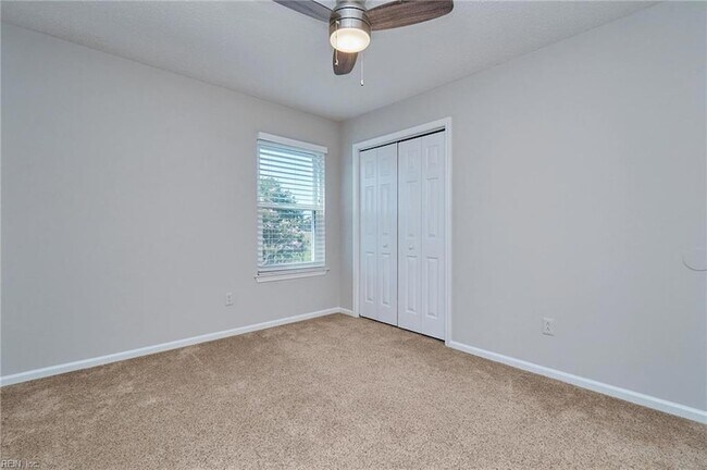 Building Photo - 3305 Fayette Dr