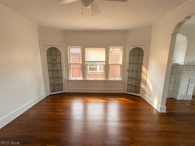 Building Photo - 2287 Ogontz Ave