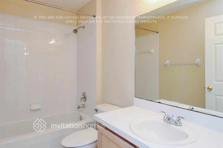 Building Photo - 658 Cornwallis Dr