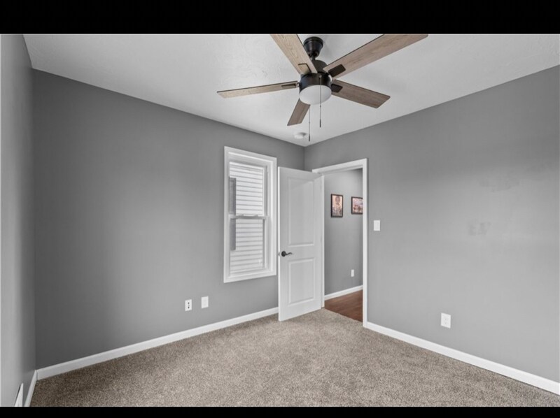 Building Photo - 376 Maple Ave