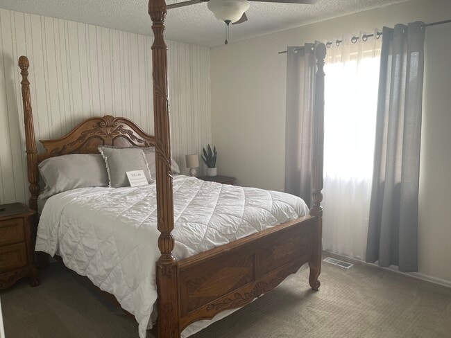 Building Photo - 615 Virginia Ct