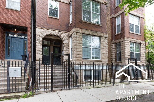 Building Photo - 1740 W Huron St
