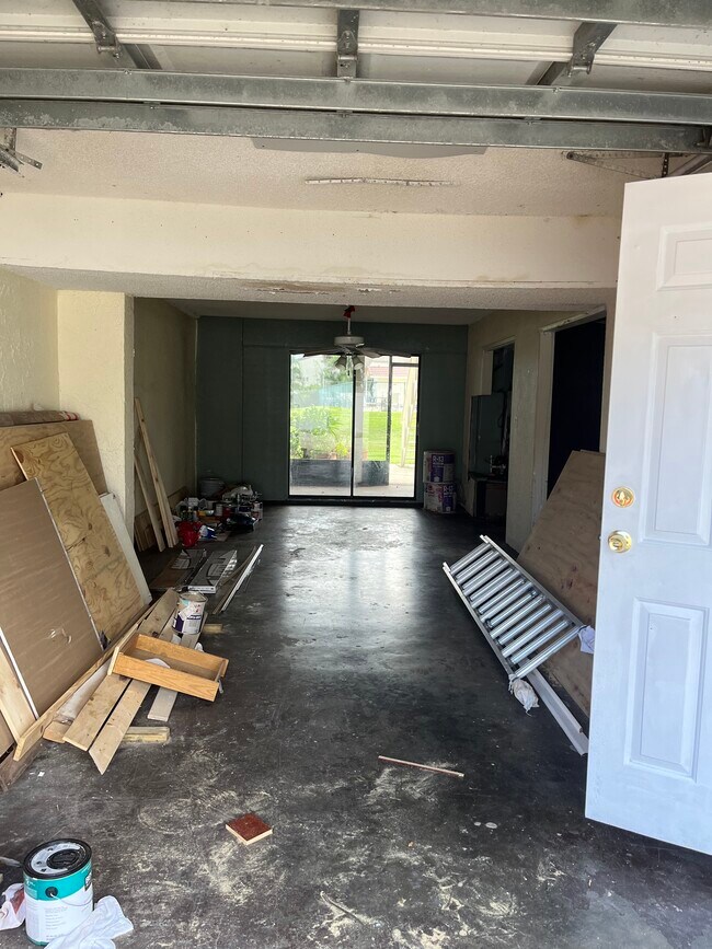 Building Photo - 4973 Riveredge Dr