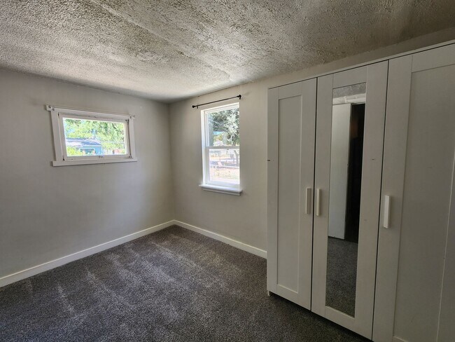 Building Photo - Affordable House! Large Dog OK! FREE 1 month hold option!