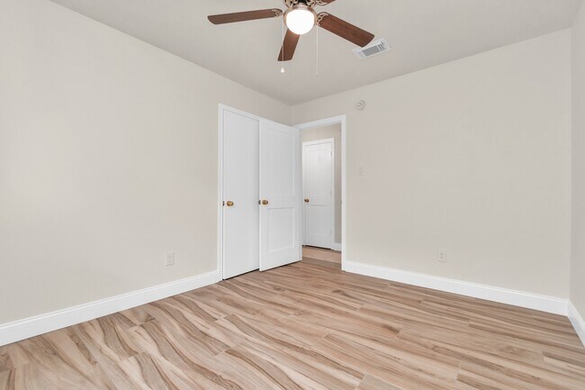 Building Photo - 3523 Colleen Woods Cir