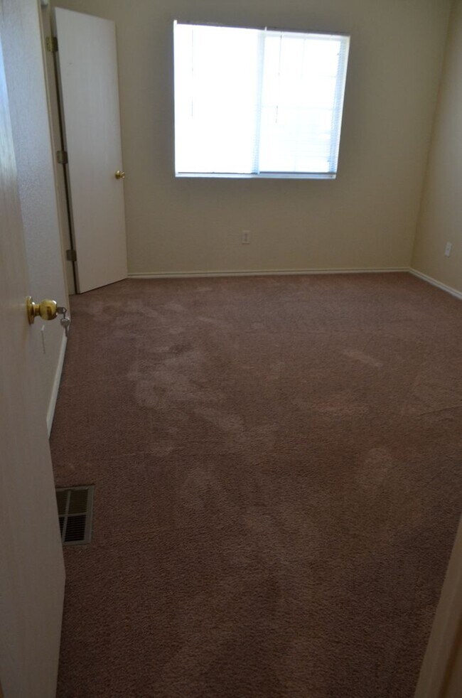 Building Photo - 4307 Mattie Dr