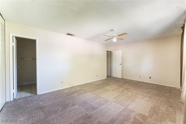Building Photo - 237 Greenbriar Townhouse Way