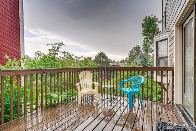 Building Photo - AMAZING LOCATION 3 Bed 2.5 Bath Townhome in Boulder near Campus
