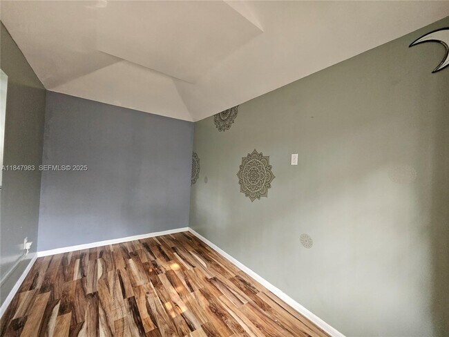 Building Photo - 38 SW 6th St