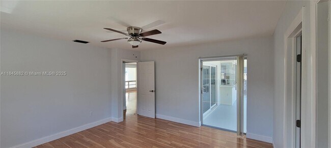 Building Photo - 9060 SW 53rd St