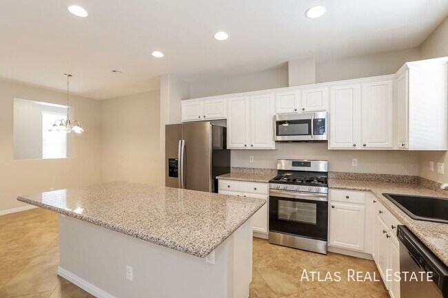 Building Photo - 5913 Tamarack Lodge Ln