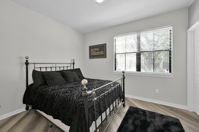 Building Photo - 3607 Cedar Flats Ln