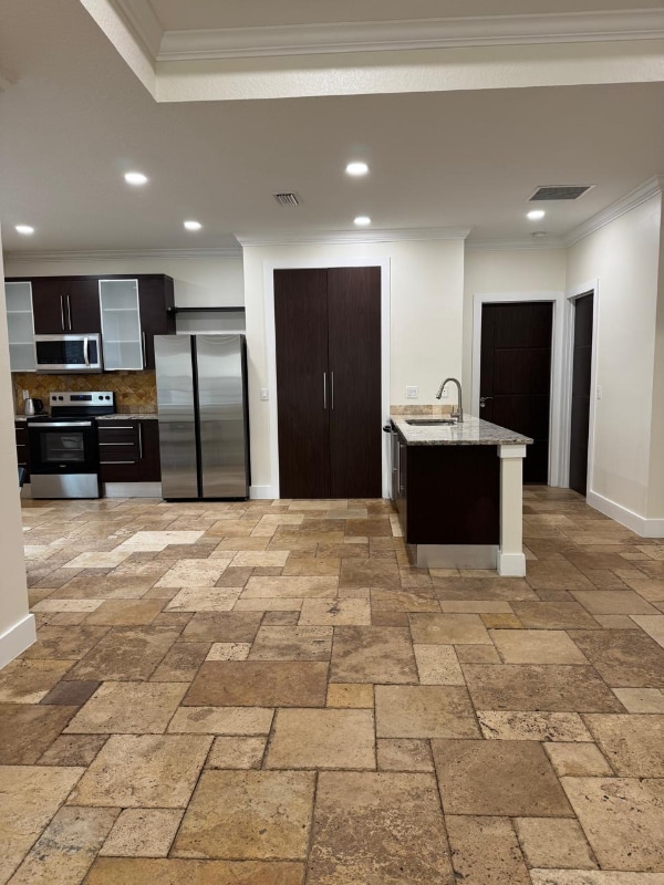 Building Photo - 47 St Andrews Ct