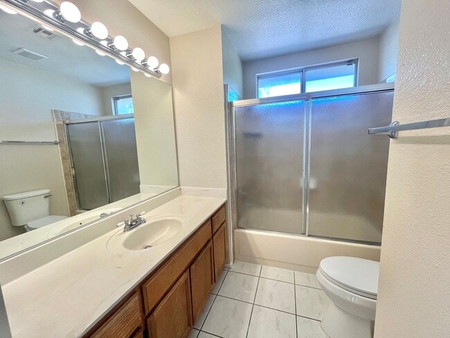 Building Photo - **$500 OFF MOVE IN BY 07/31/2026**Gorgeous 4 Bedroom Home with Pool & Spa Located in The Lakes