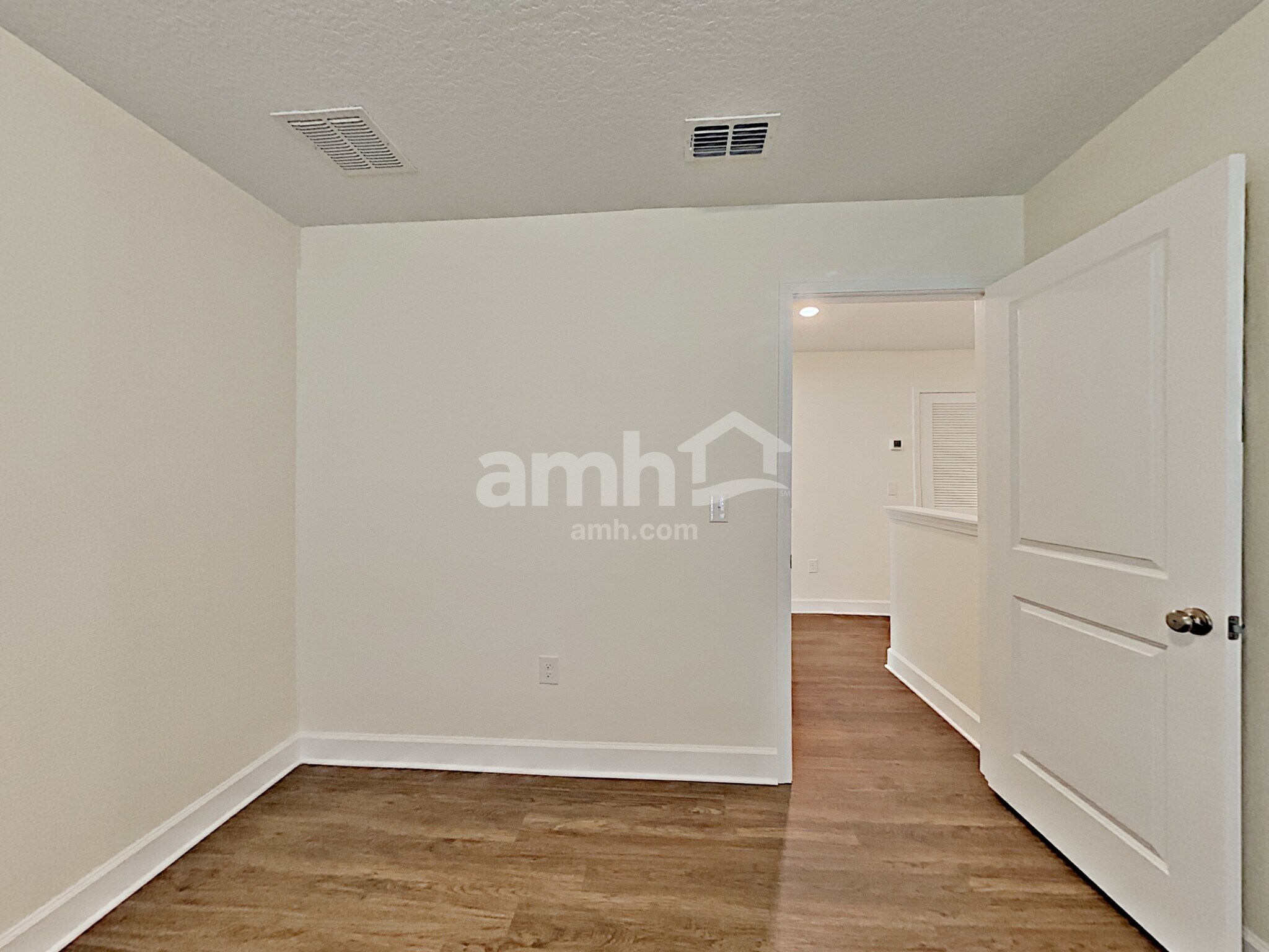 Building Photo - 4624 Birdsong Dr