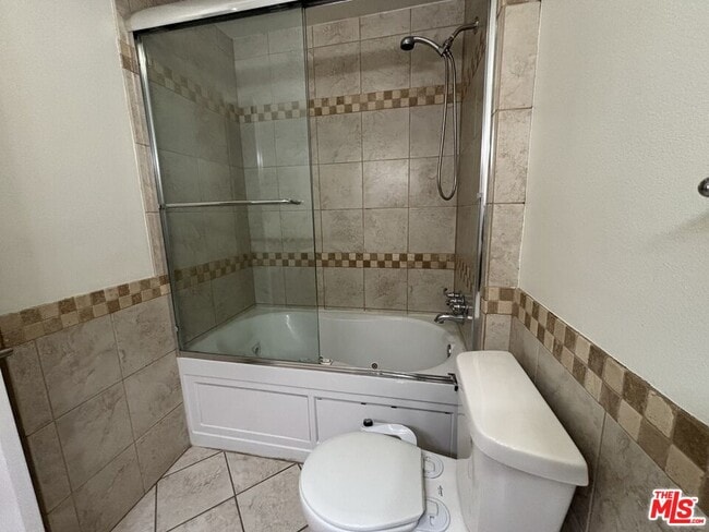 Building Photo - 10574 Sunland Blvd