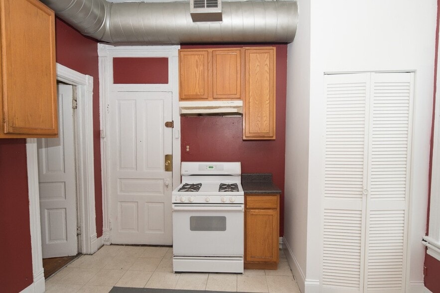 Building Photo - 1058 N Rockwell St