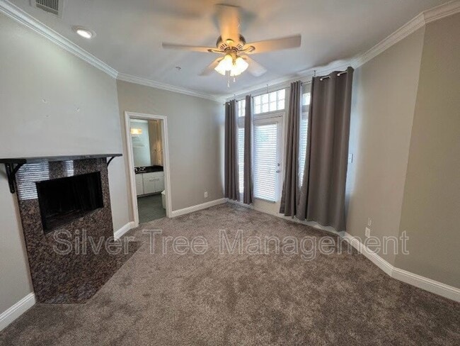 Building Photo - 4040 Avondale Ave