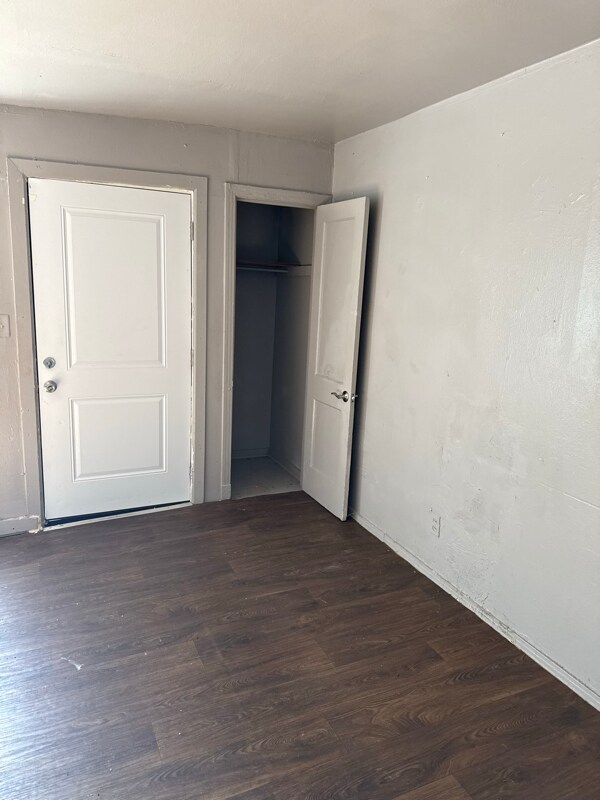 Building Photo - 3610 Ninock St