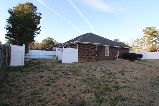 Building Photo - 280 Trillium Ln