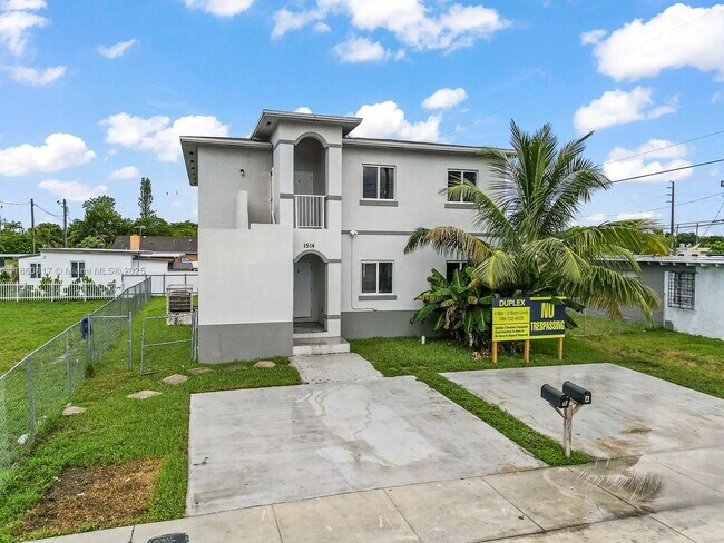 Primary Photo - 1514 NW 5th Ave