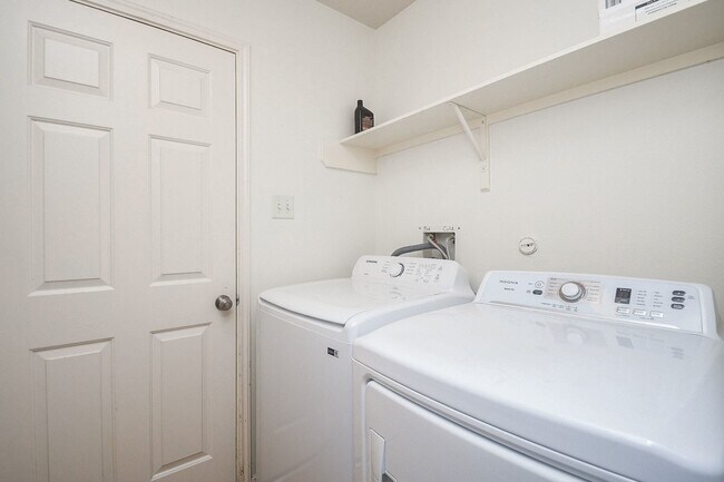 Building Photo - 13911 Sorrel Grove Ct