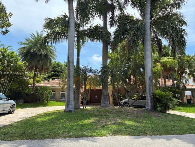 Building Photo - 323 Caribbean Rd