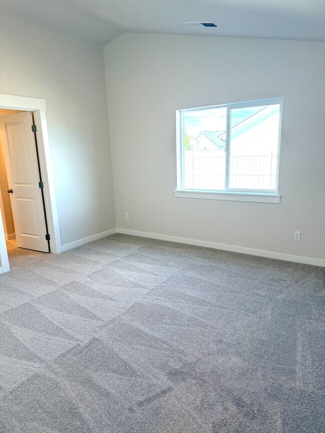 Building Photo - Newly Built 3-Bedroom with Fenced Back Yard