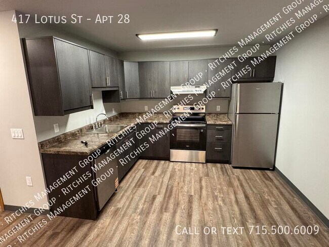 Building Photo - 417 Lotus St