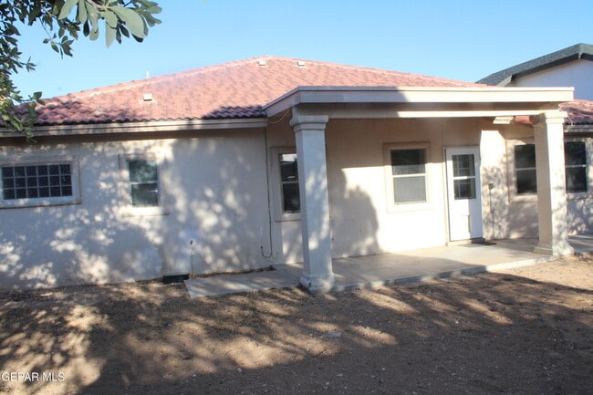 Building Photo - 3645 SAMMY REECE Pl