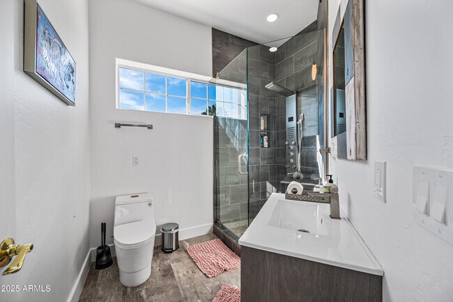 Building Photo - 15831 E Thistle Dr