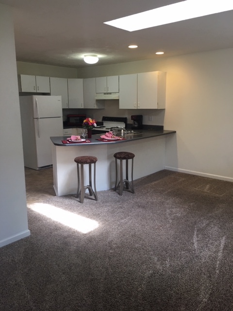 Large kitchen includes a dishwasher and disposal - 1402 3rd Ave