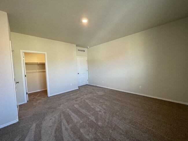 Building Photo - 1515 Borrego Dr SE