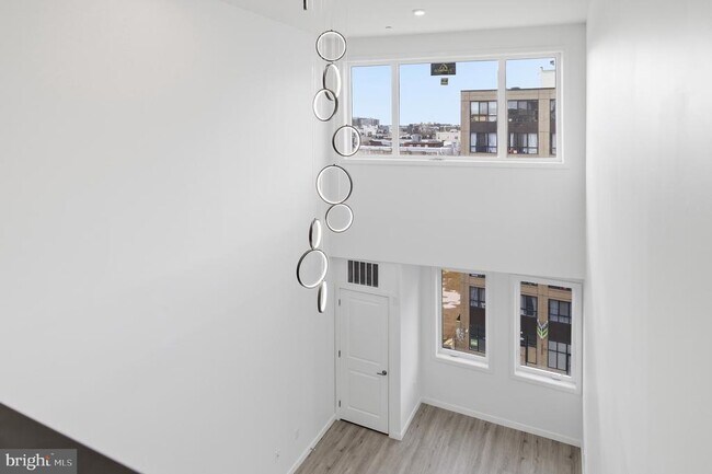 Building Photo - 915 N Broad St