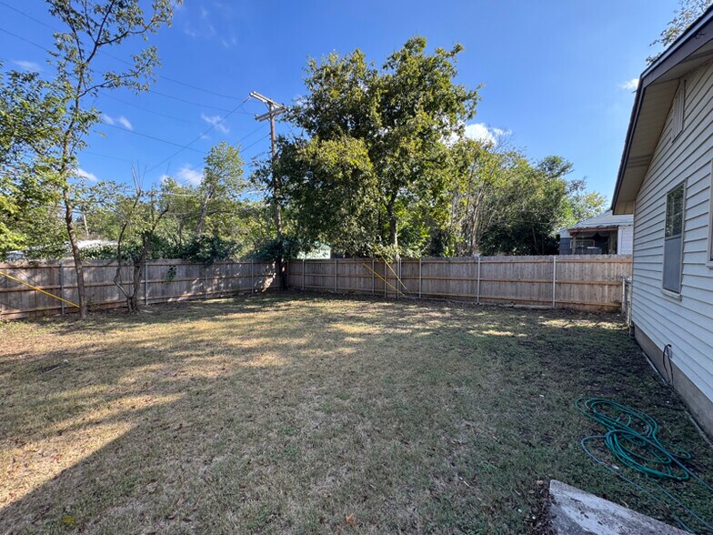 Building Photo - 2217 N 42nd St