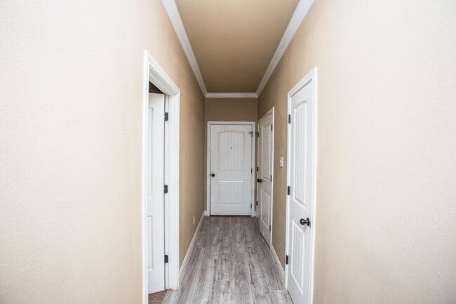 Building Photo - 4423 106th St