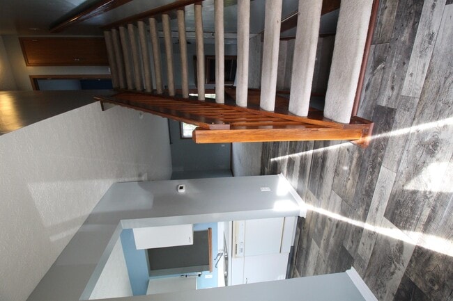 Building Photo - 1720 Messner Dr