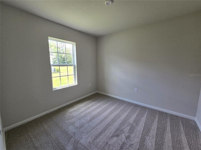Building Photo - 456 Voltaire Dr