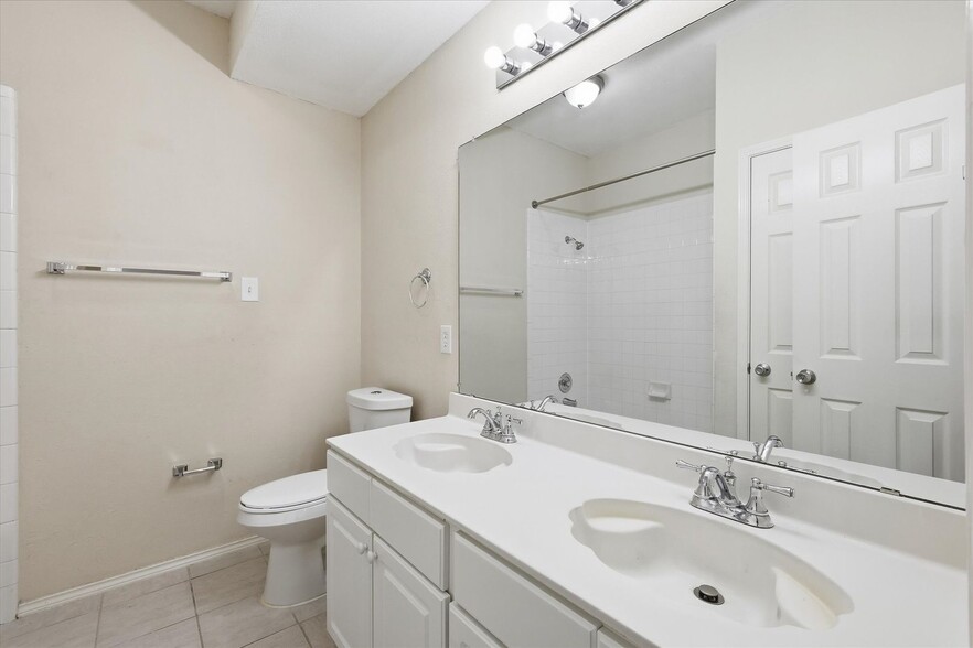 Building Photo - 11449 Pagewynne Dr