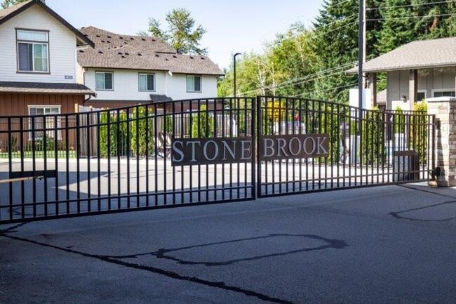 Building Photo - Beautiful 2 bedroom available to call home!  Tour with us today