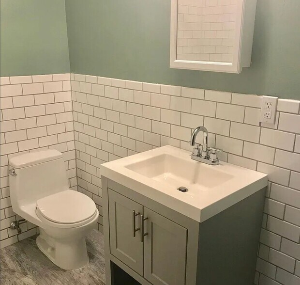 Building Photo - 95 Dale St