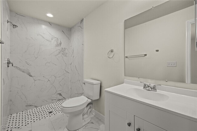 Building Photo - 4538 SW 8th Pl